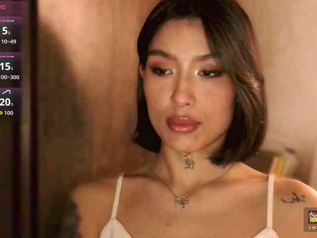 Girl-next-door webcam