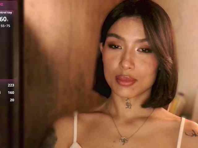 Girl-next-door webcam