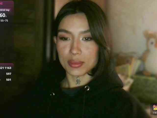 Girl-next-door webcam