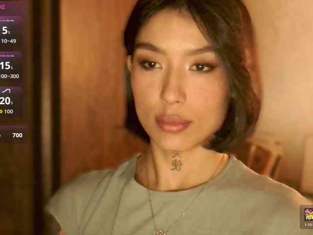 Girl-next-door webcam