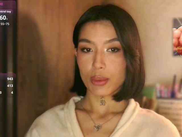 Girl-next-door webcam