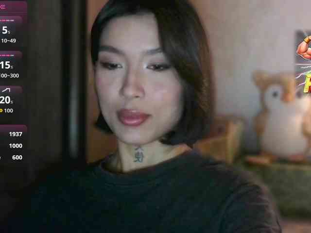 Girl-next-door webcam