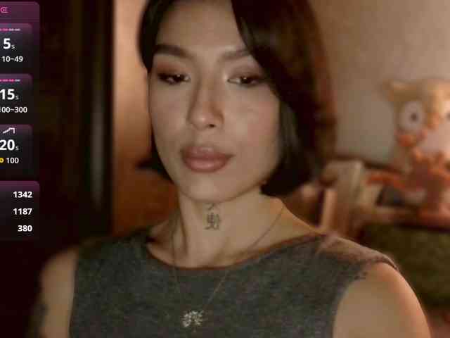 Girl-next-door webcam