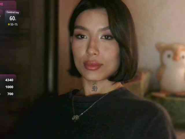 Girl-next-door webcam