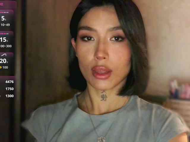 Girl-next-door webcam