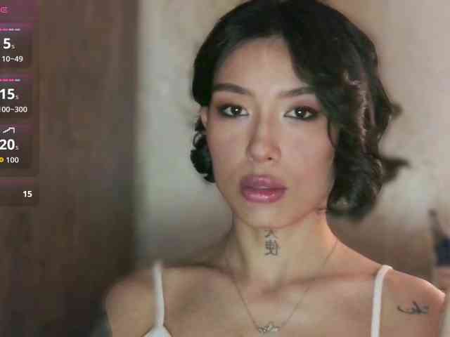 Girl-next-door webcam