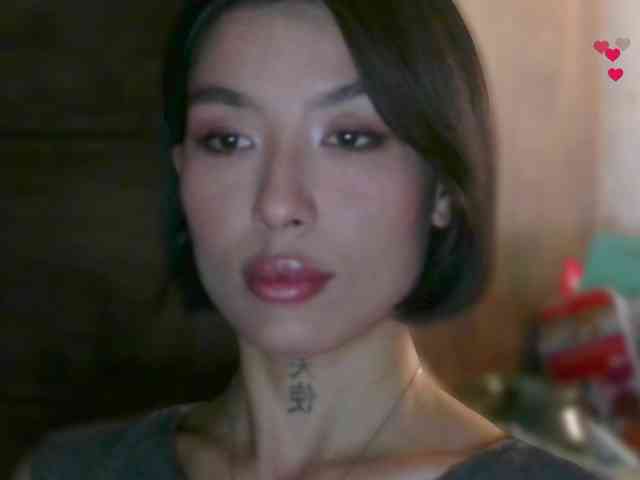 Girl-next-door webcam