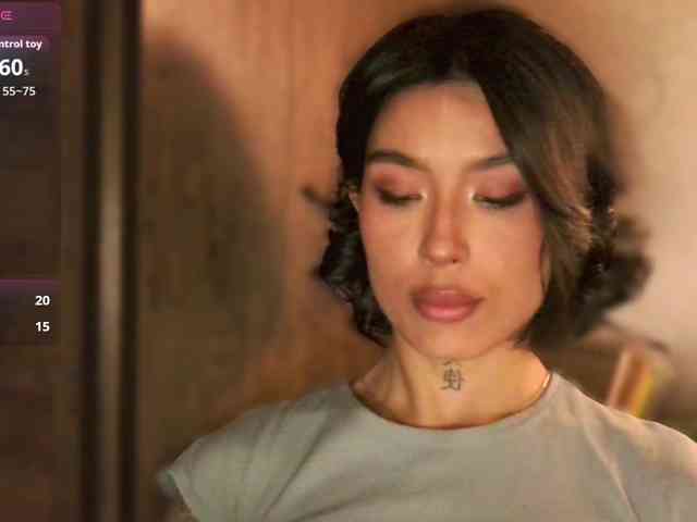 Girl-next-door webcam