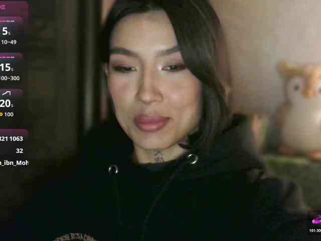 Girl-next-door webcam