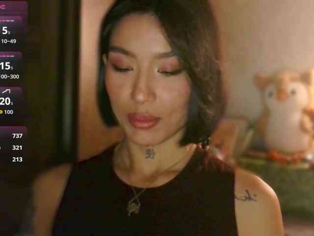 Girl-next-door webcam