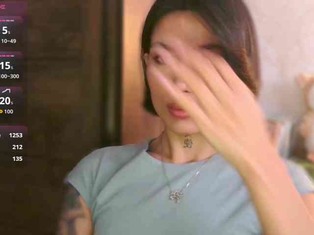 Girl-next-door webcam