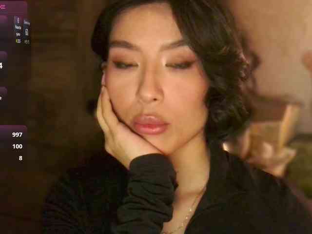 Girl-next-door webcam