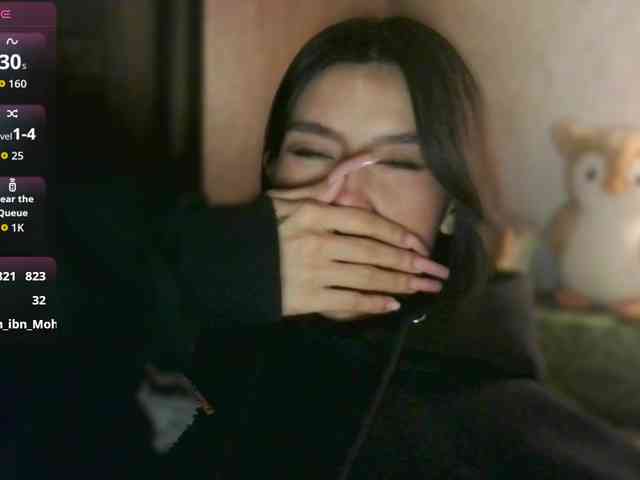 Girl-next-door webcam