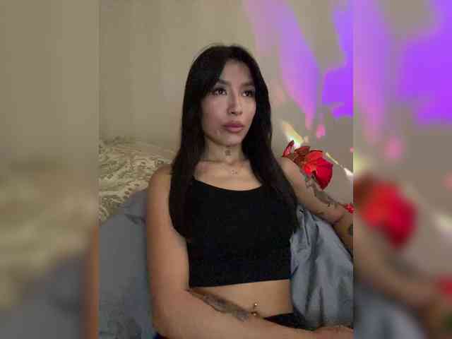 Girl-next-door webcam