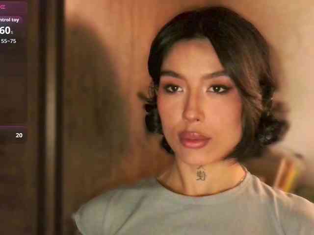 Girl-next-door webcam