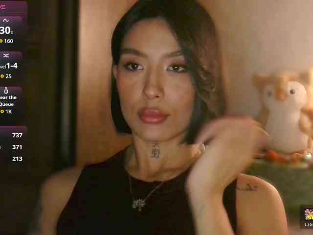 Girl-next-door webcam