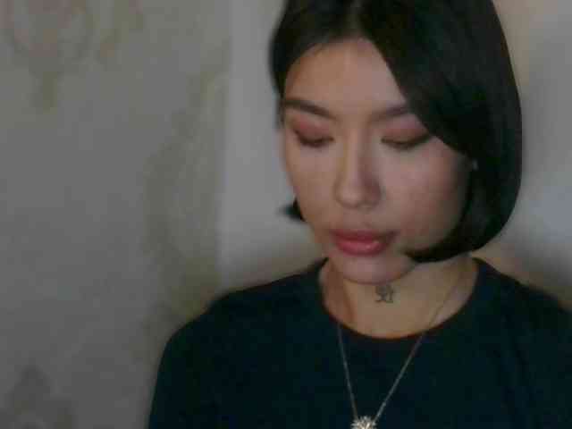 Girl-next-door webcam