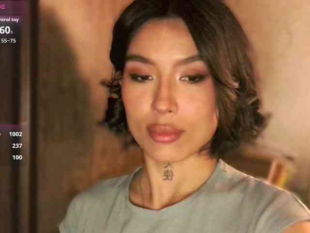 Girl-next-door webcam