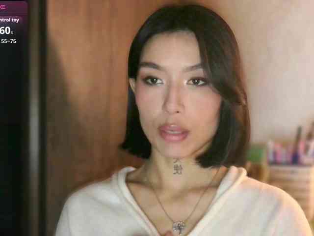 Girl-next-door webcam