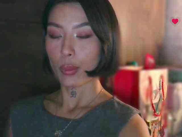 Girl-next-door webcam