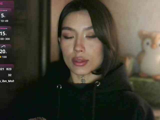 Girl-next-door webcam