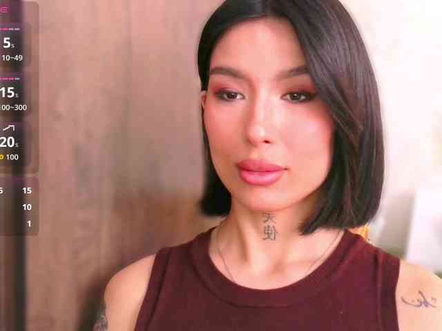 Girl-next-door webcam