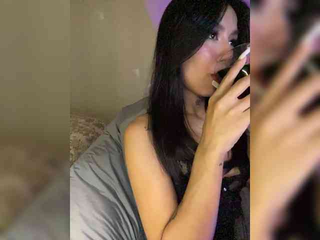 Girl-next-door webcam