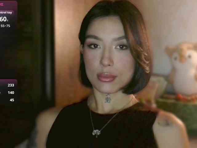 Girl-next-door webcam