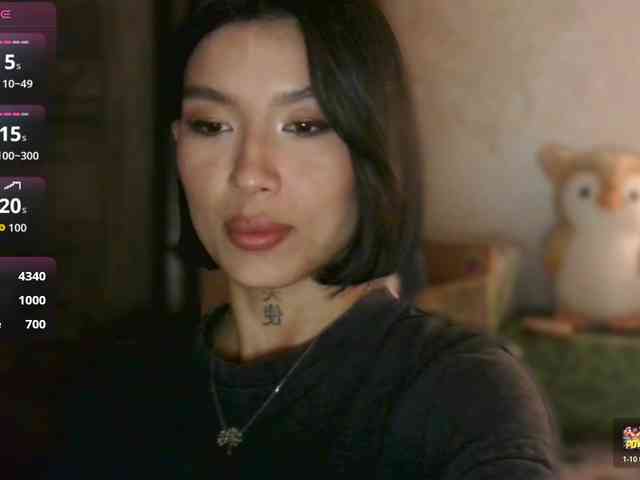 Girl-next-door webcam