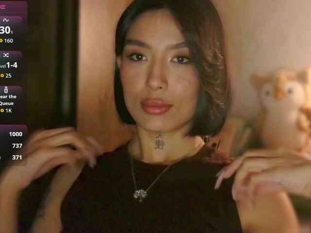 Girl-next-door webcam