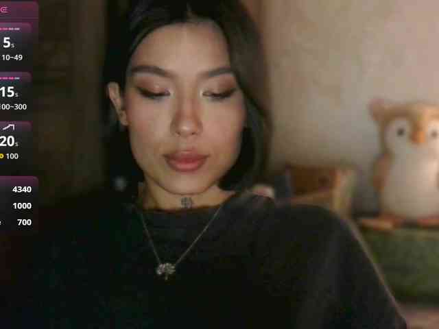 Girl-next-door webcam