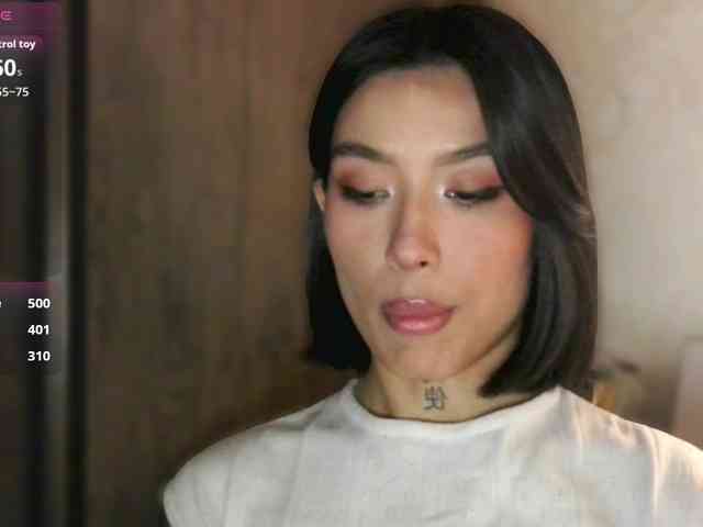 Girl-next-door webcam