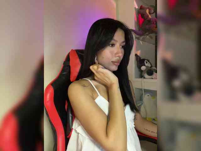 Girl-next-door webcam
