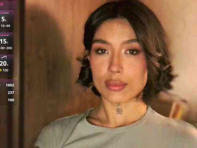 Girl-next-door webcam