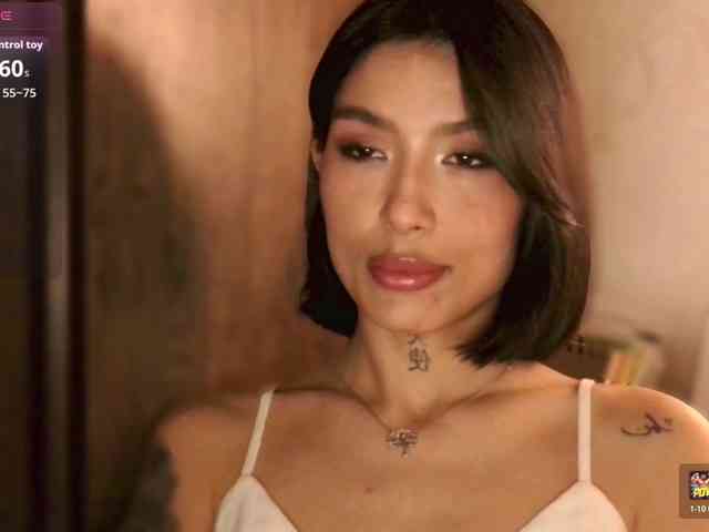 Girl-next-door webcam