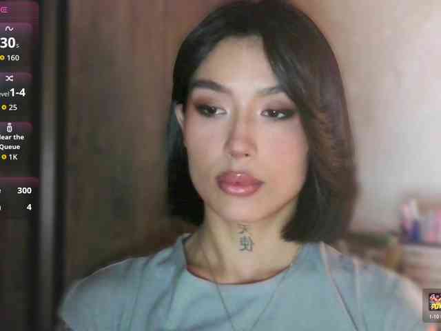 Girl-next-door webcam