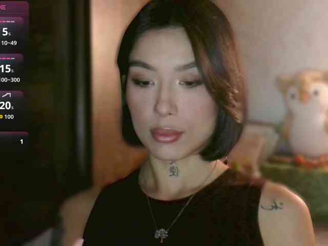 Girl-next-door webcam