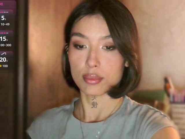 Girl-next-door webcam