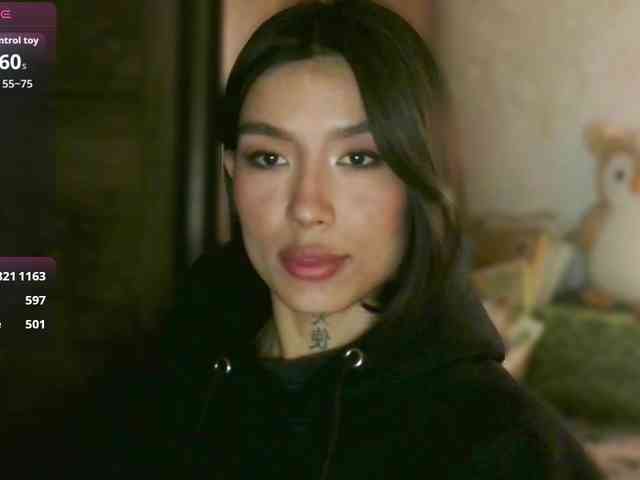 Girl-next-door webcam