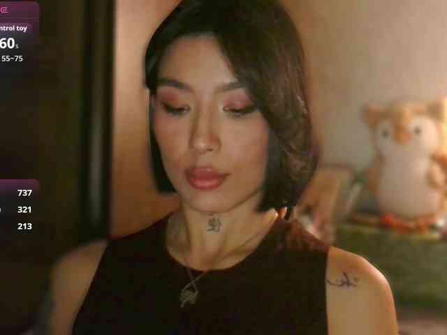 Girl-next-door webcam