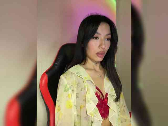 Girl-next-door webcam
