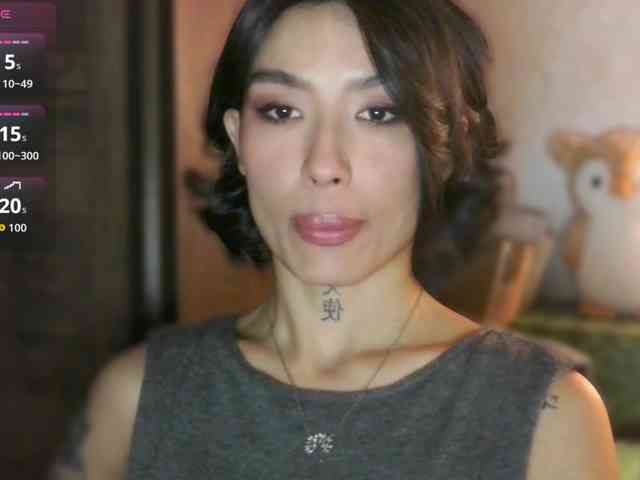 Girl-next-door webcam