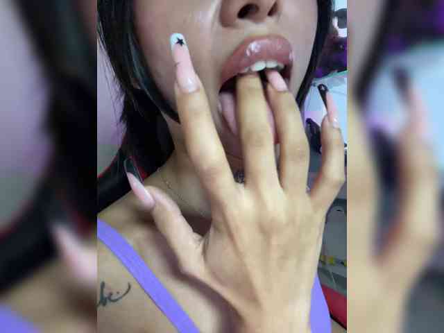 Girl-next-door webcam