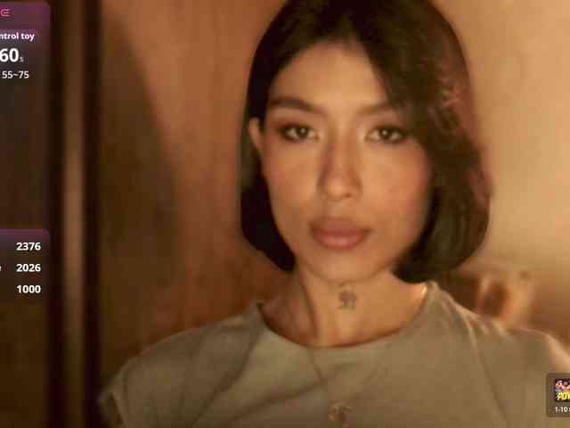 Girl-next-door webcam