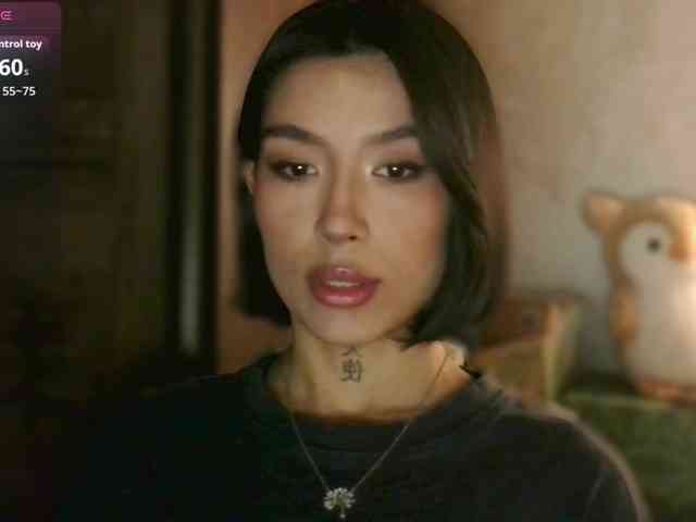 Girl-next-door webcam