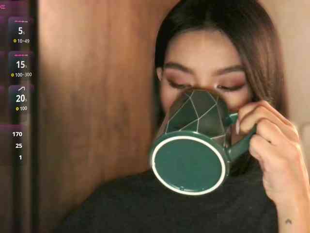 Girl-next-door webcam