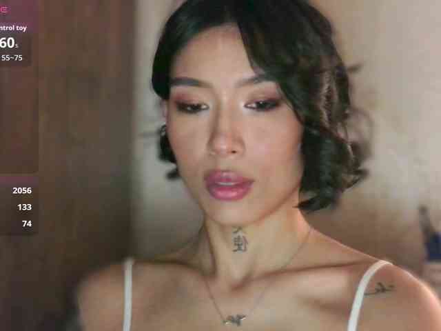 Girl-next-door webcam