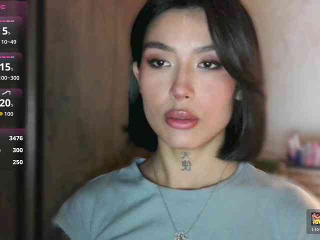 Girl-next-door webcam