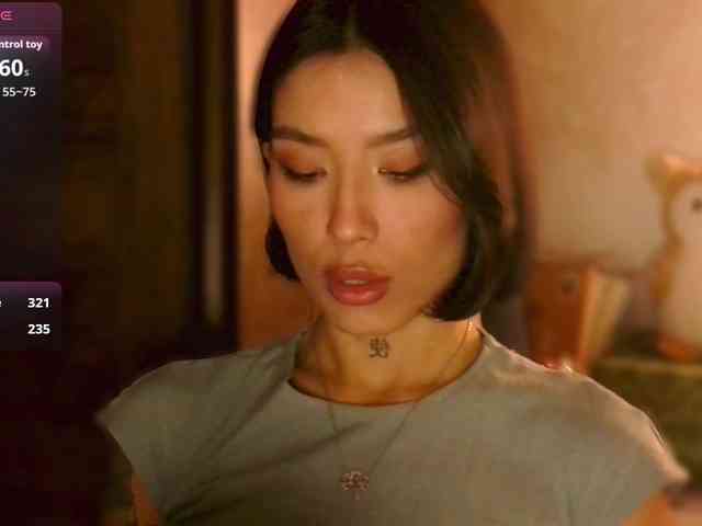 Girl-next-door webcam