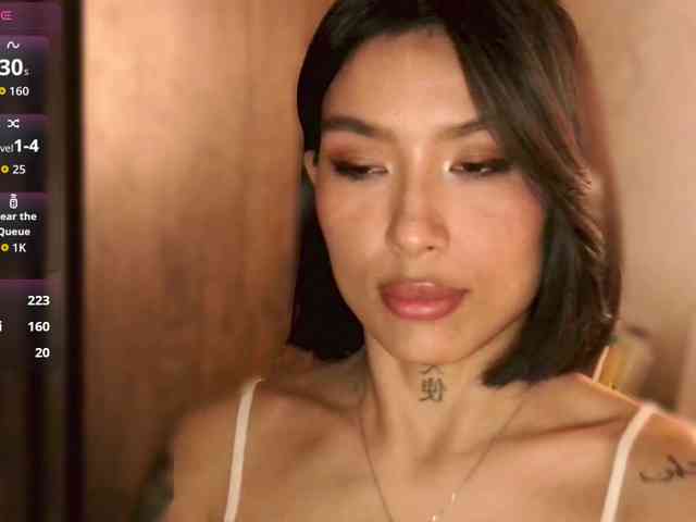 Girl-next-door webcam